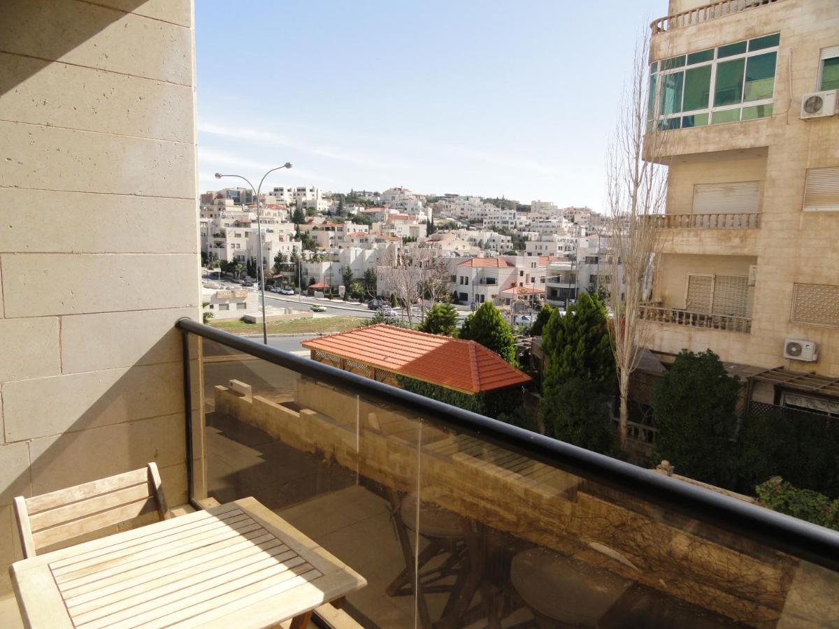 Dair Ghbar Apartment 암만 외부 사진